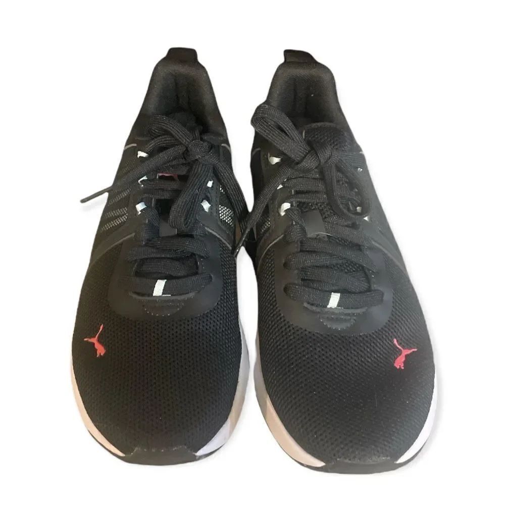 Puma athletic shoes 8.5 (3820)